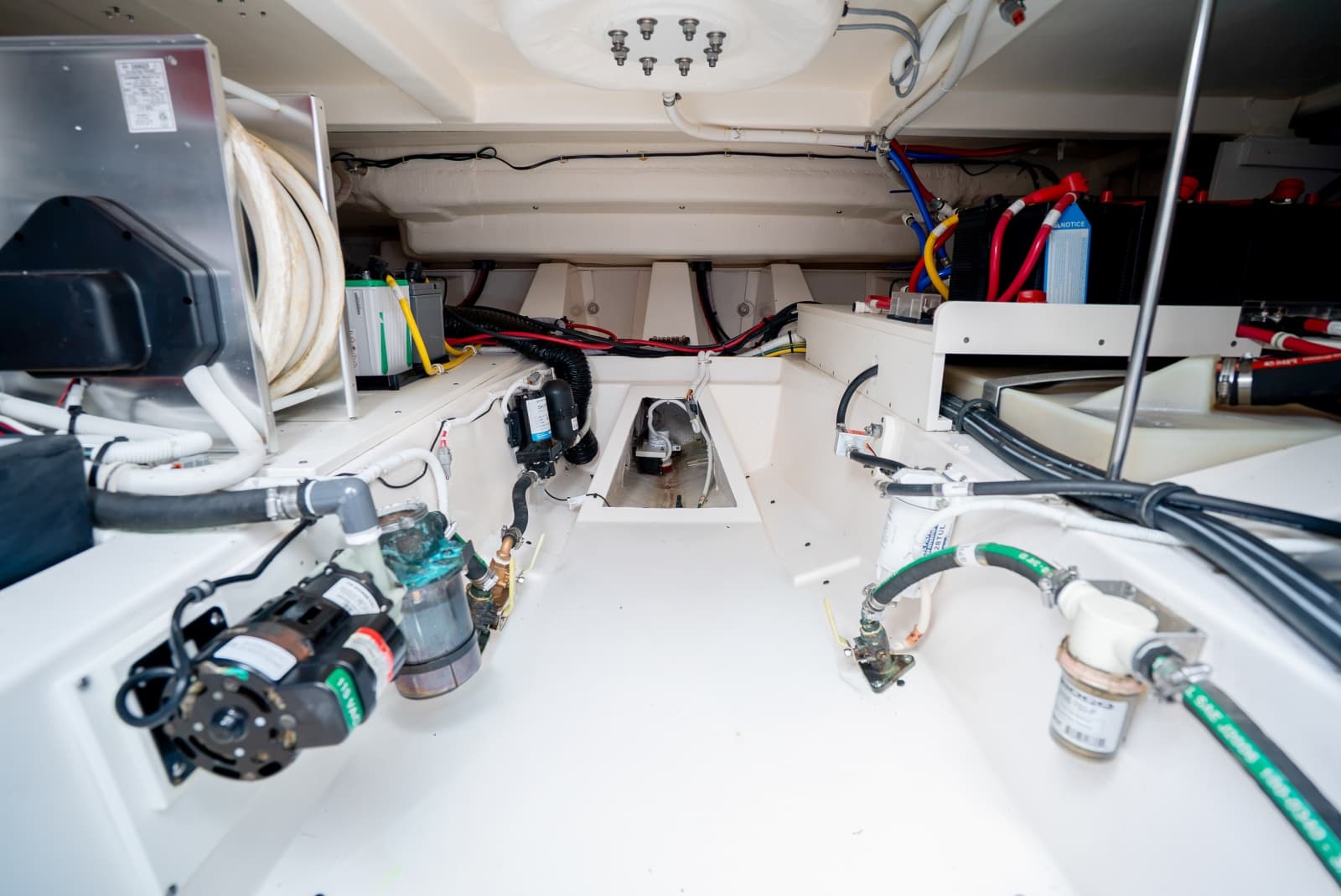 2023 Tiara Yachts 43 LS - Photo 45