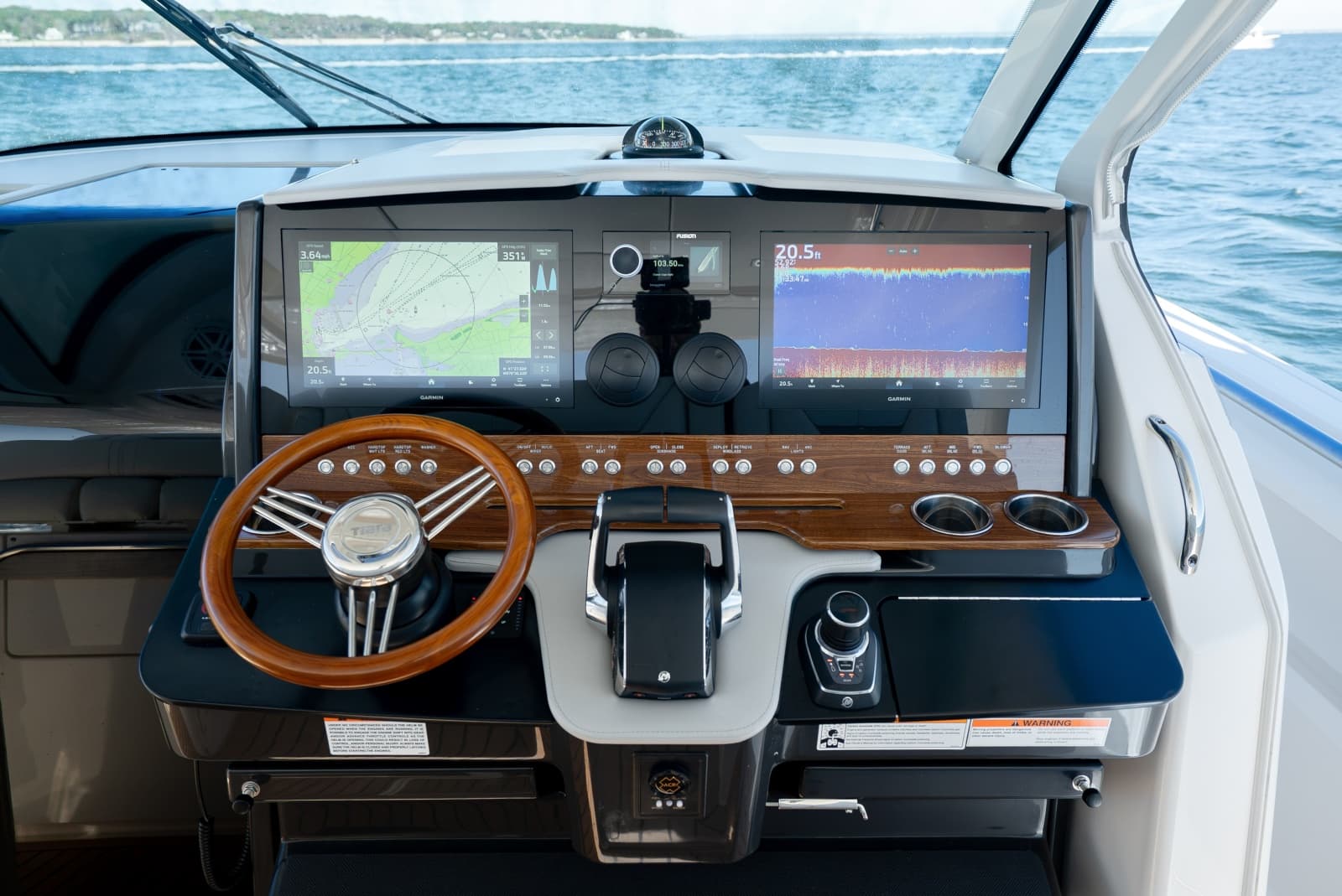 2023 Tiara Yachts 43 LS - Photo 29