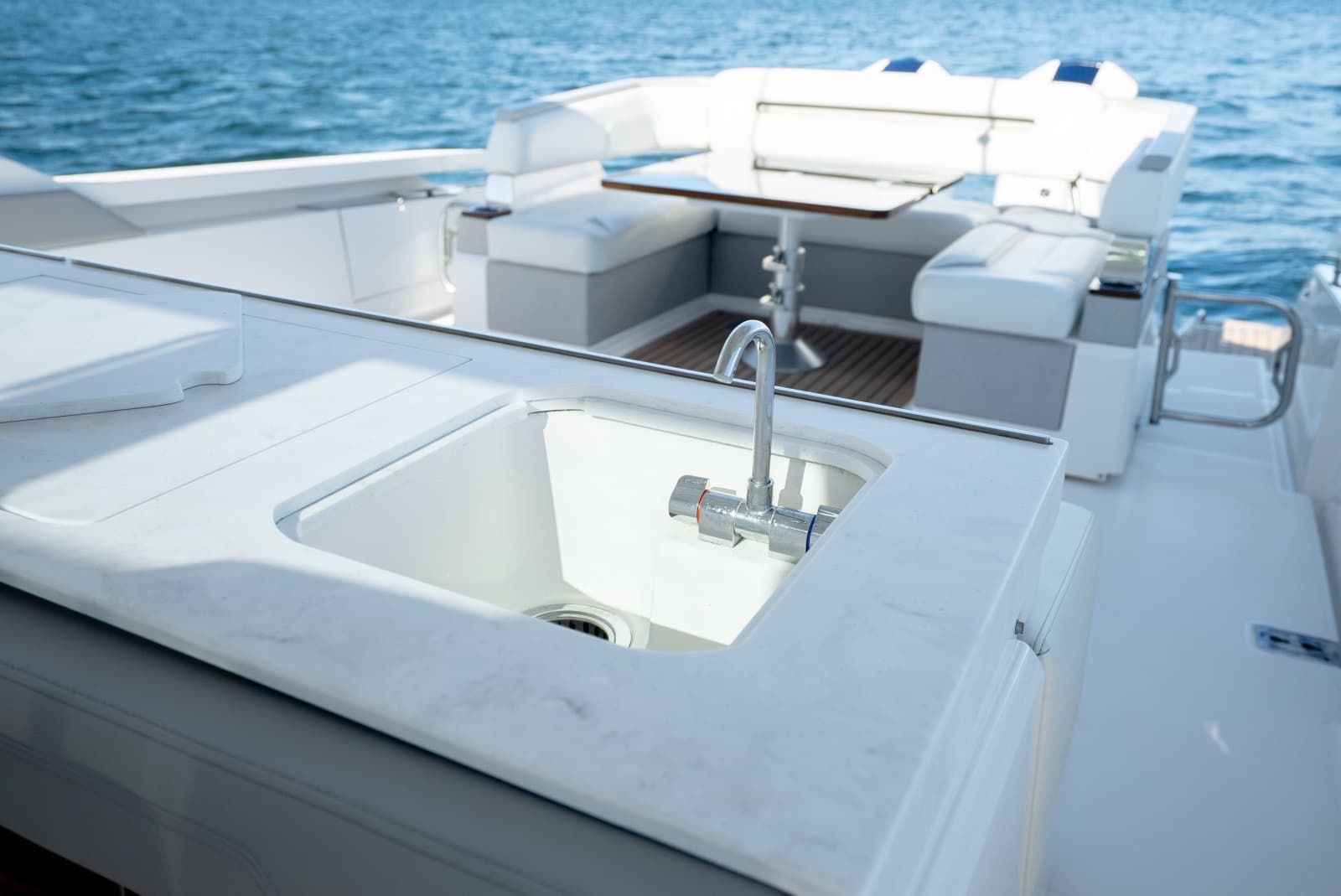 2023 Tiara Yachts 43 LS - Photo 24