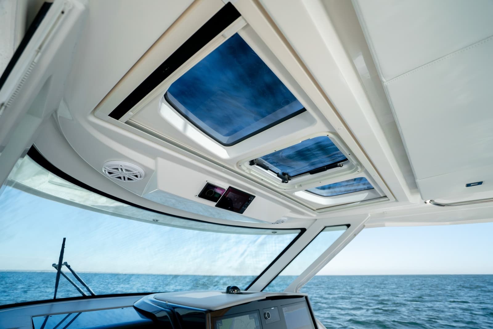 2023 Tiara Yachts 43 LS - Photo 34