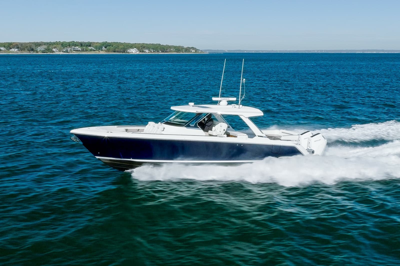 2023 Tiara Yachts 43 LS - Photo 1