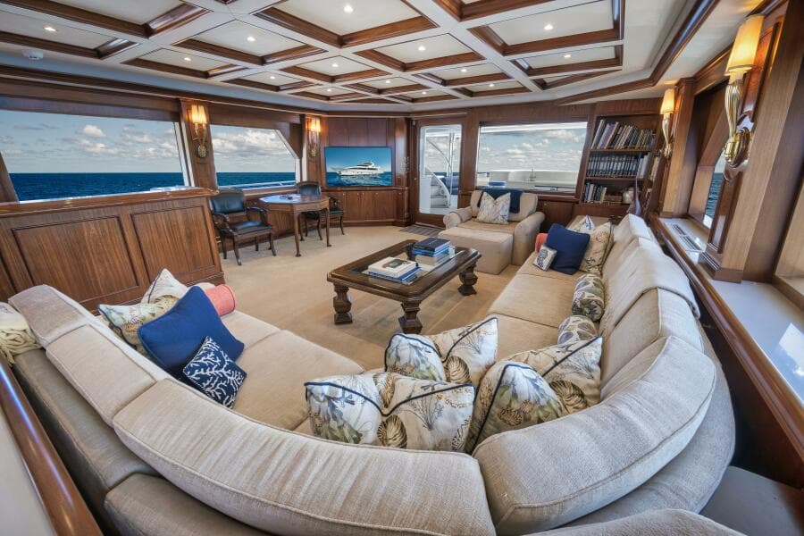 2002 Sovereign Raised Pilothouse - Photo 19