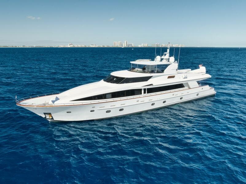 2002 Sovereign Raised Pilothouse - Photo 4