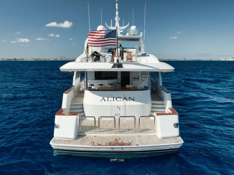 2002 Sovereign Raised Pilothouse - Photo 5