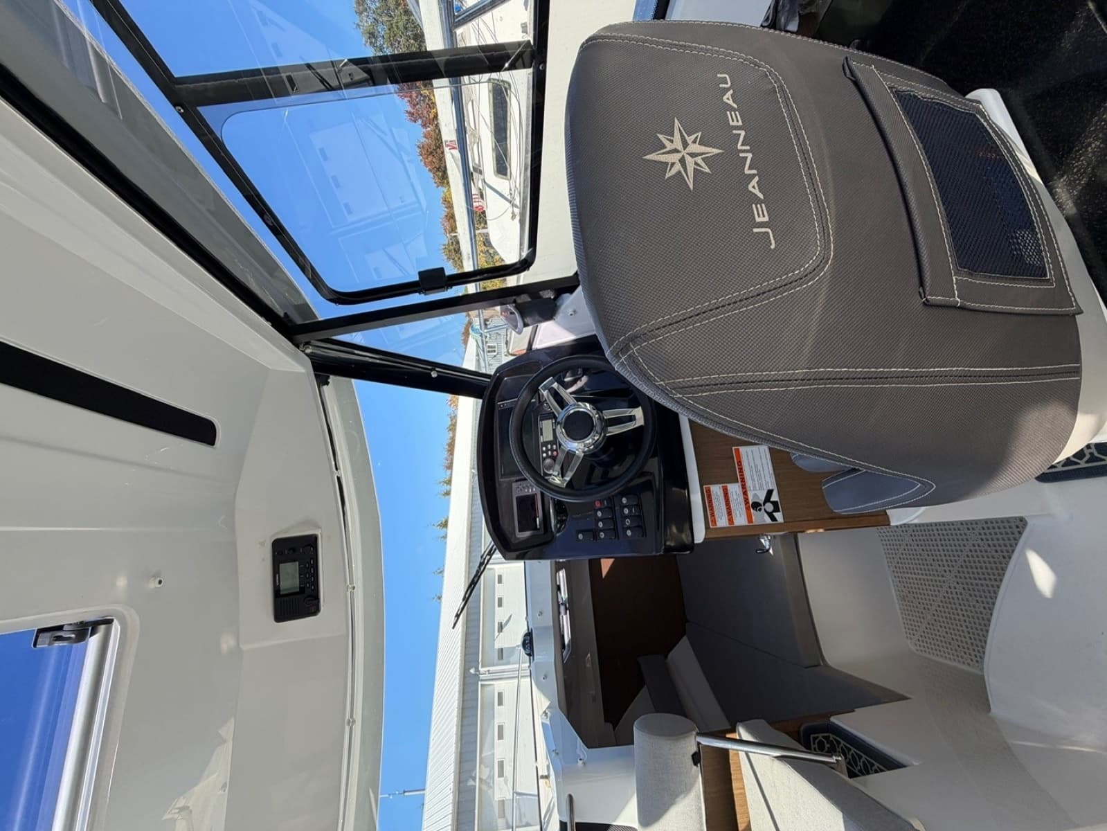 2019 Jeanneau NC795 - Photo 7