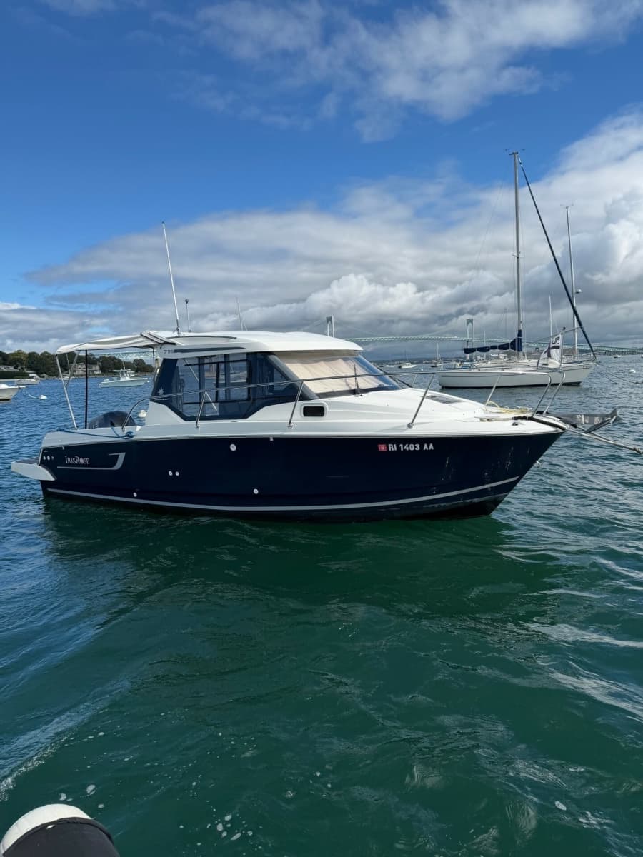 2019 Jeanneau NC795 - Photo 1