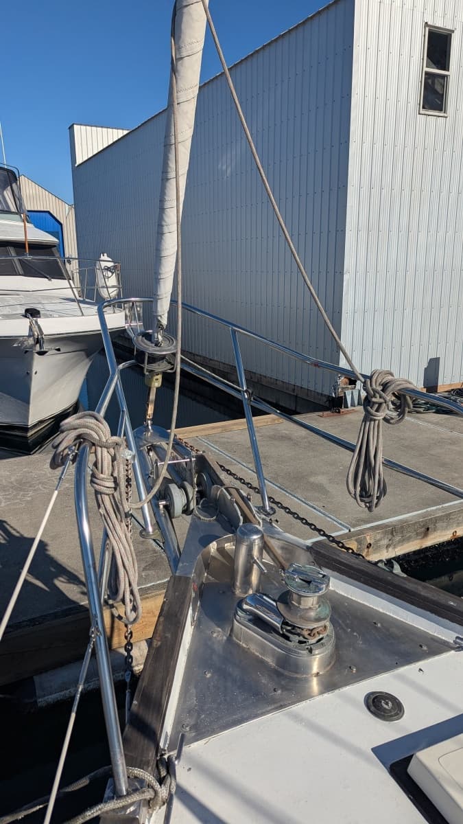 1998 Custom 42' Pilothouse Sailboat - Photo 12