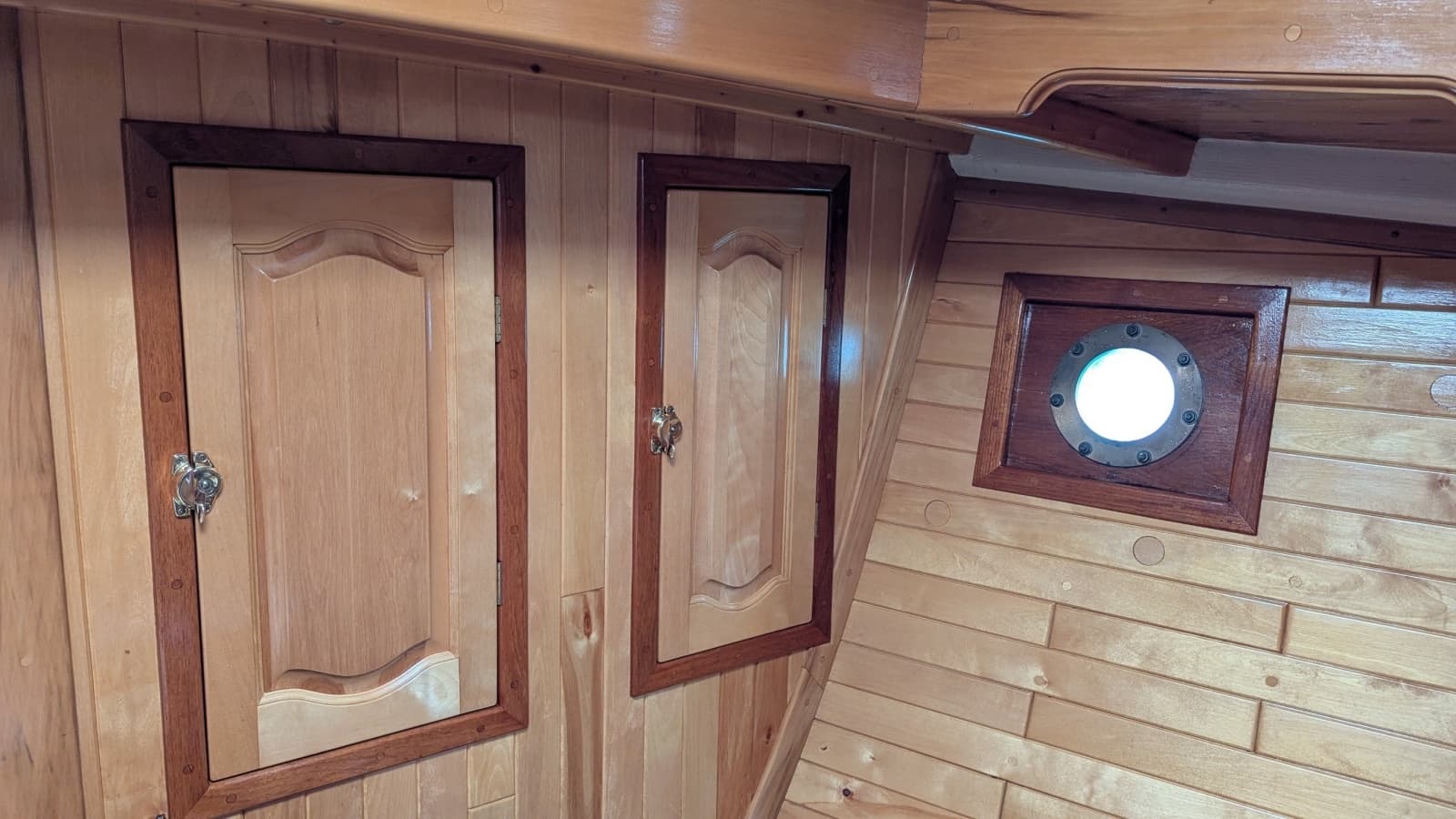 1998 Custom 42' Pilothouse Sailboat - Photo 30