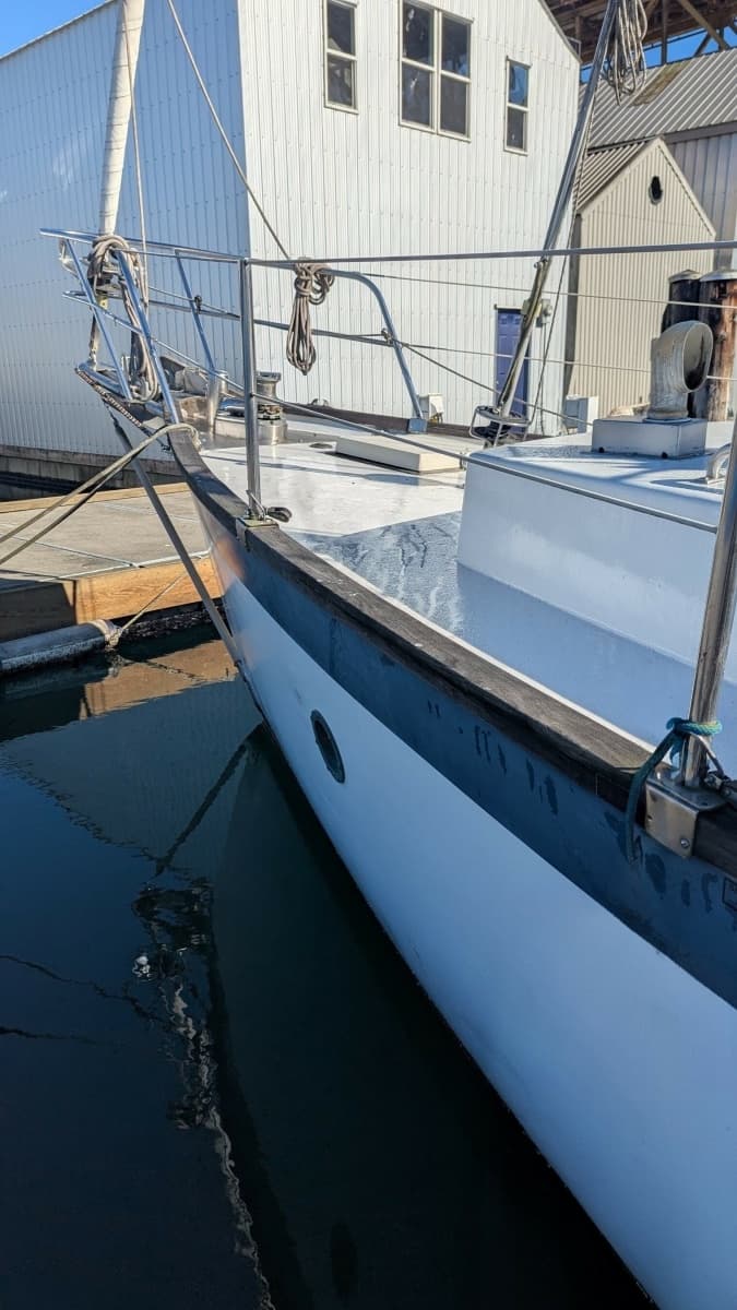 1998 Custom 42' Pilothouse Sailboat - Photo 5