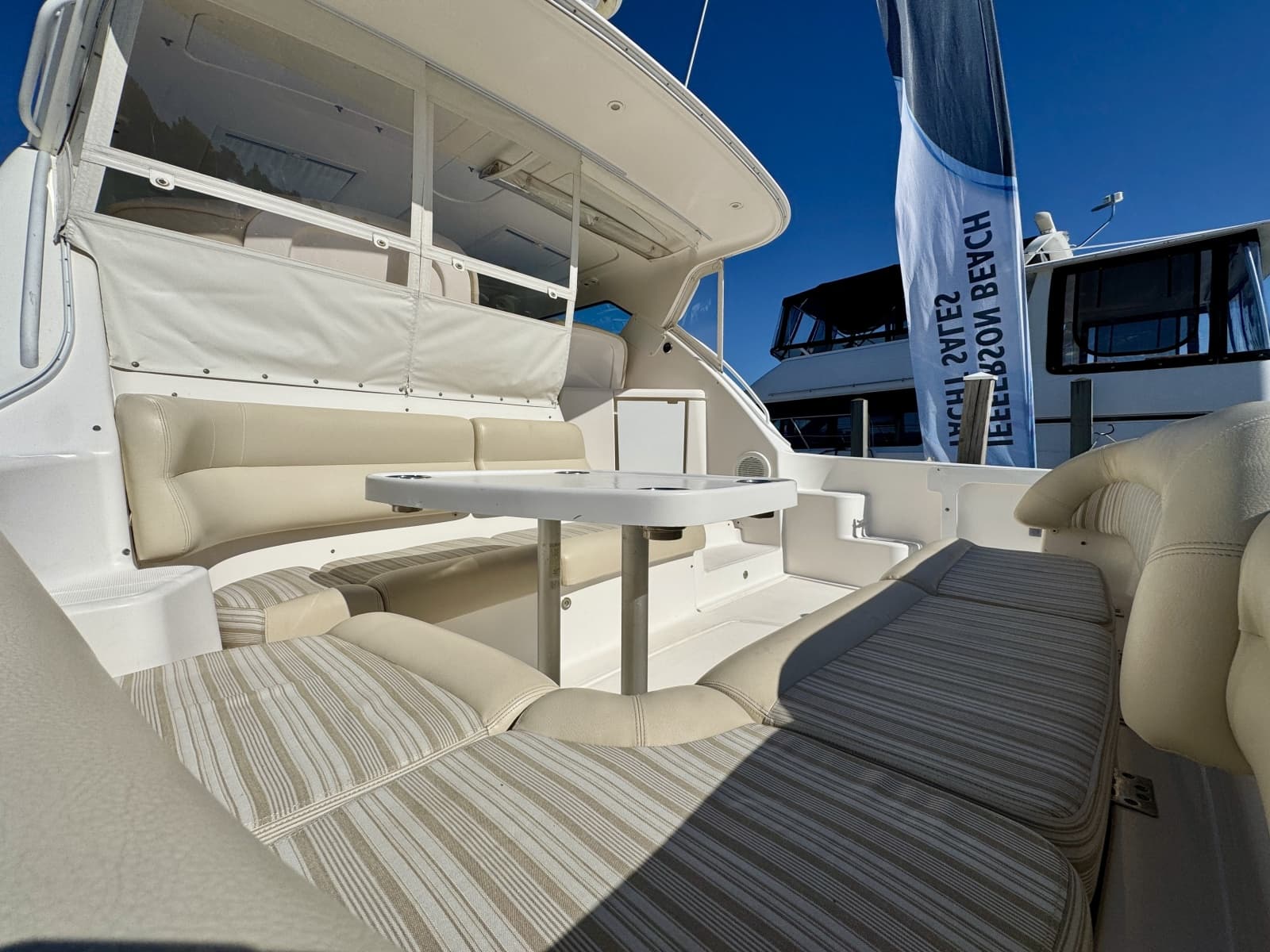 2006 Tiara Yachts 4300 Sovran - Photo 3