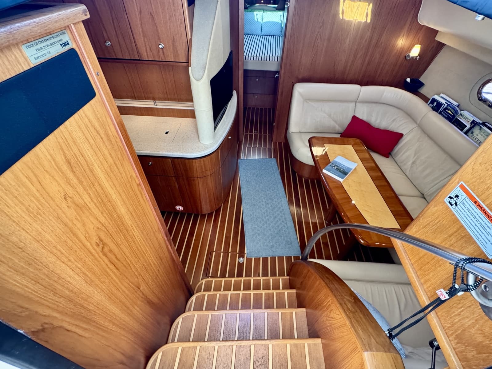 2006 Tiara Yachts 4300 Sovran - Photo 37