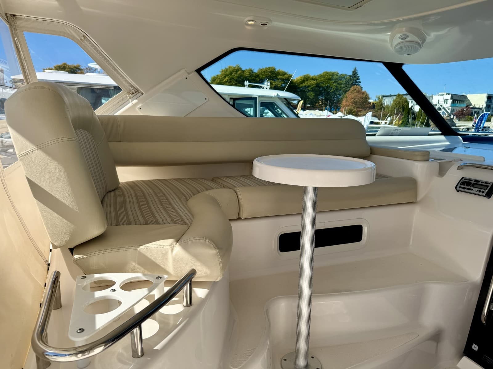 2006 Tiara Yachts 4300 Sovran - Photo 22