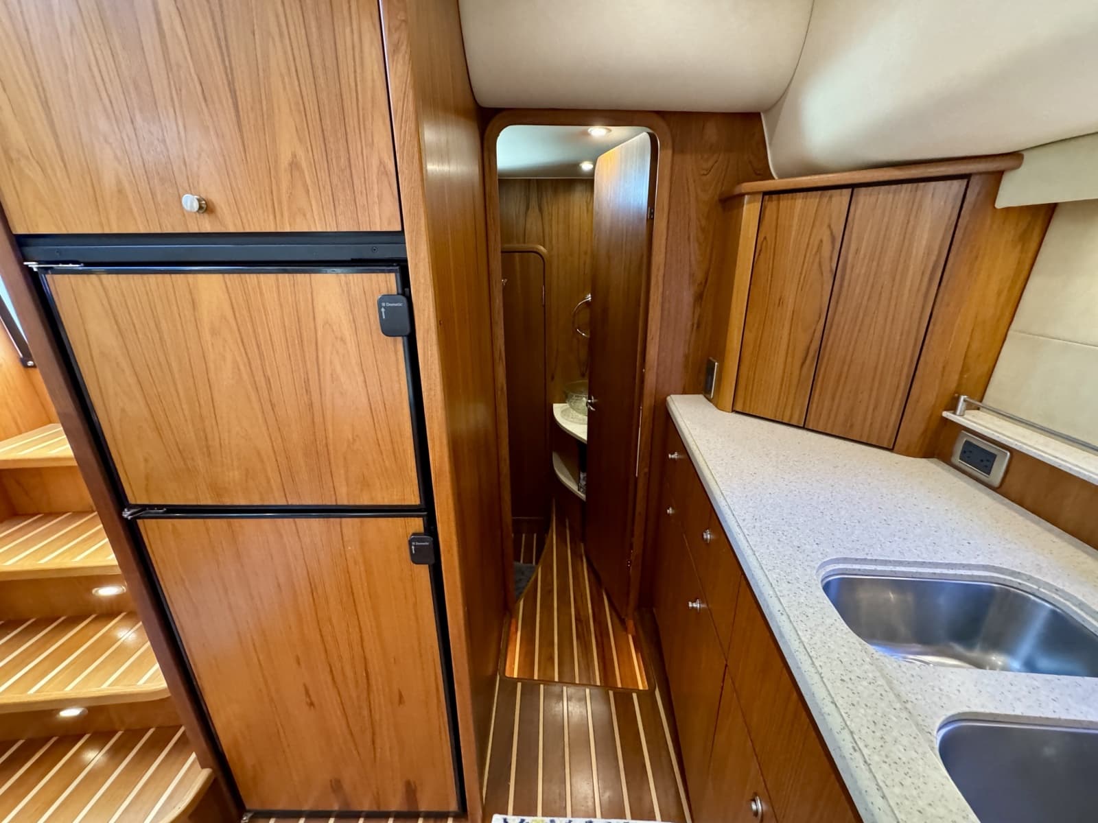 2006 Tiara Yachts 4300 Sovran - Photo 45