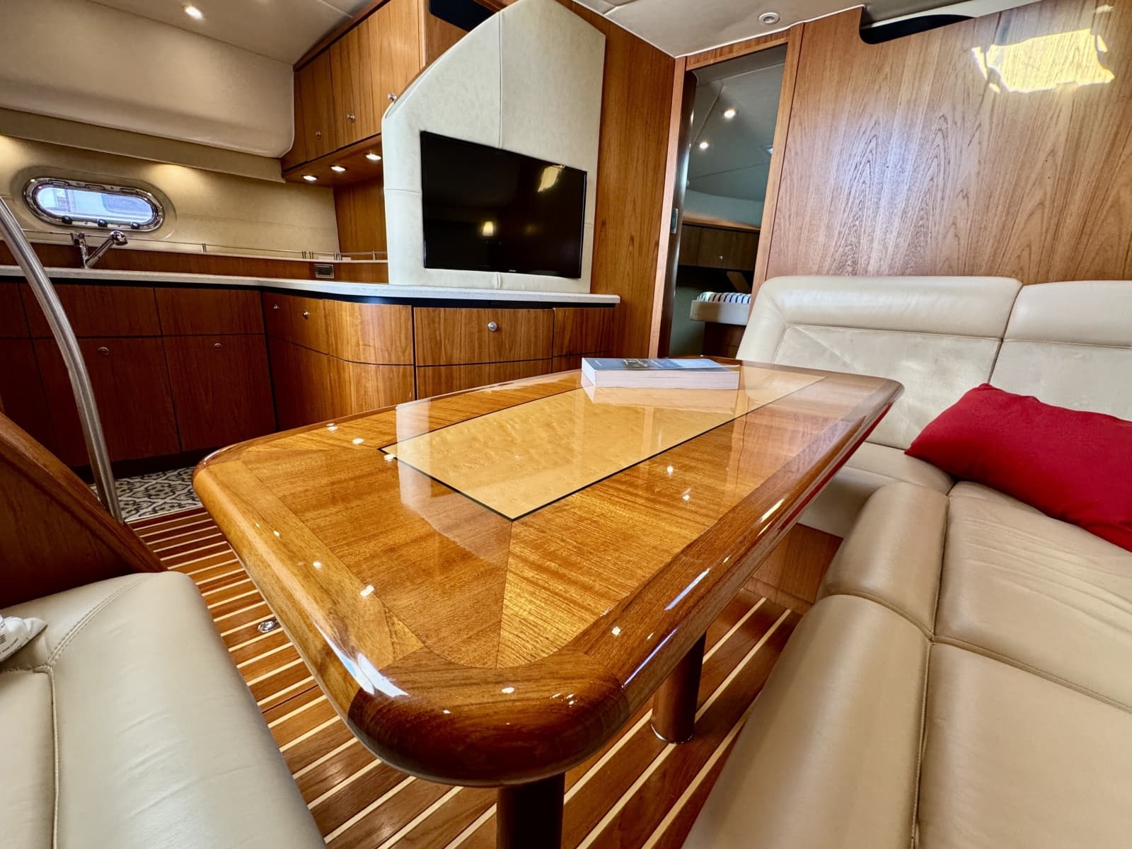 2006 Tiara Yachts 4300 Sovran - Photo 4