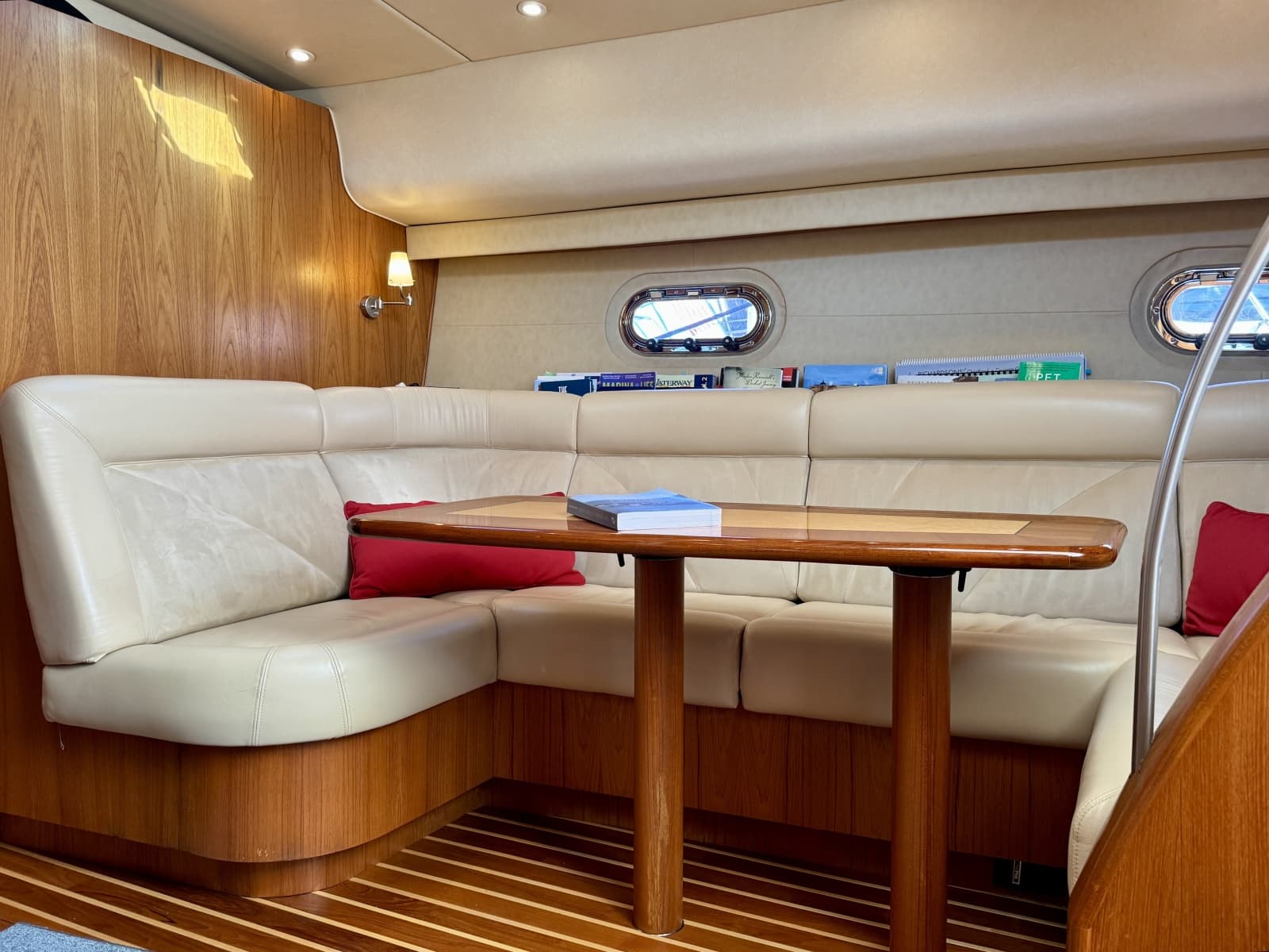 2006 Tiara Yachts 4300 Sovran - Photo 51