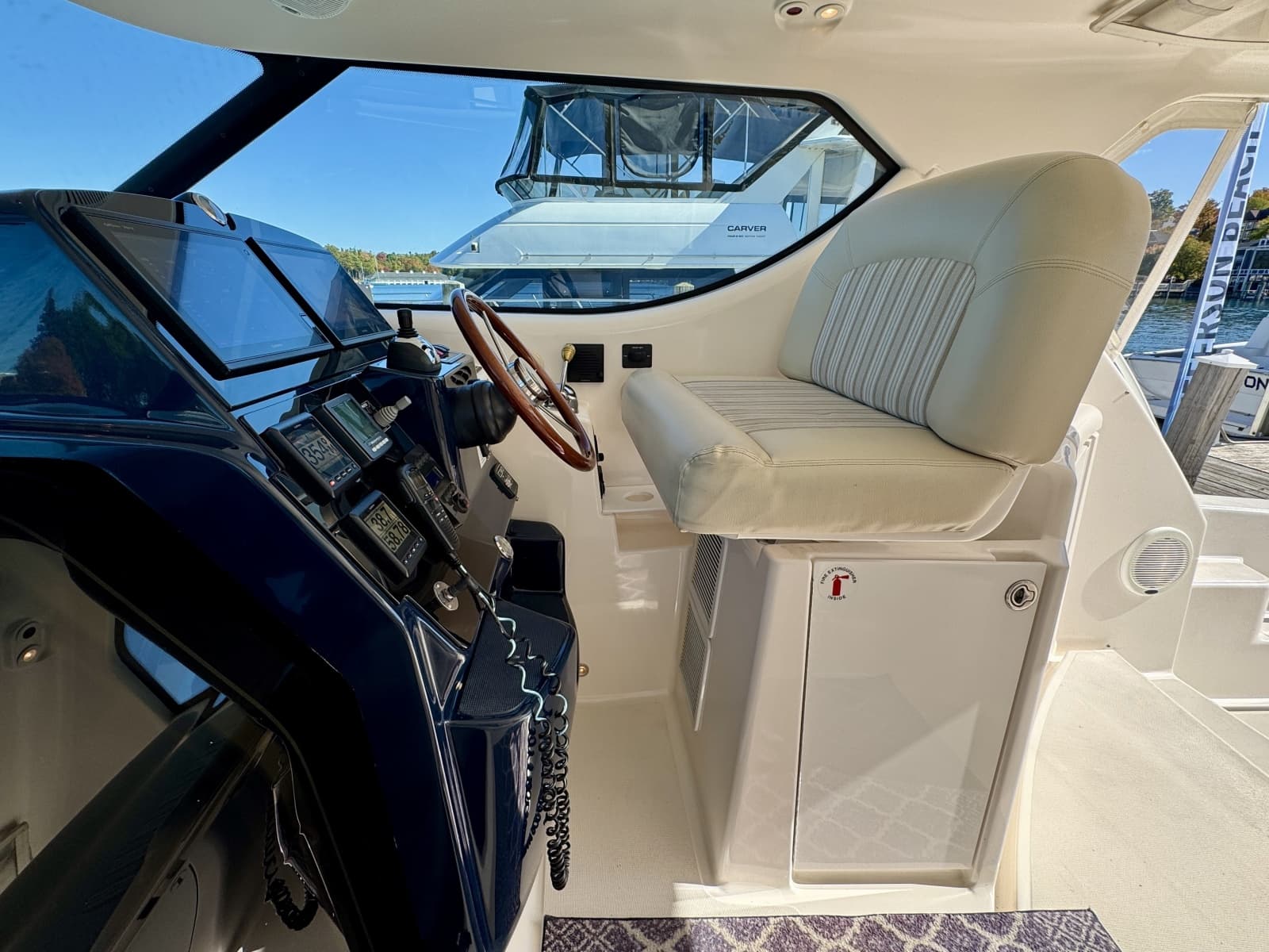 2006 Tiara Yachts 4300 Sovran - Photo 28