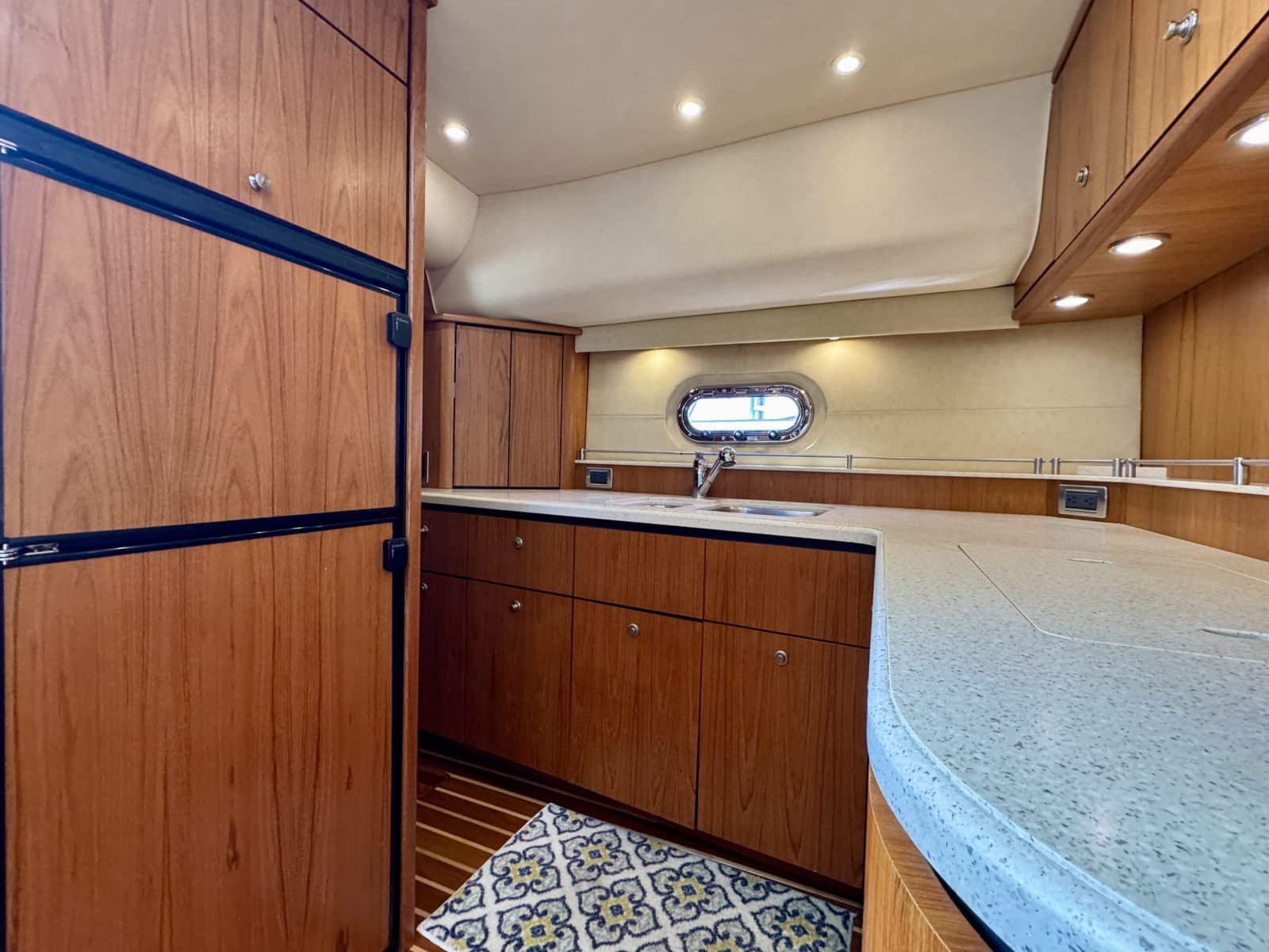 2006 Tiara Yachts 4300 Sovran - Photo 40