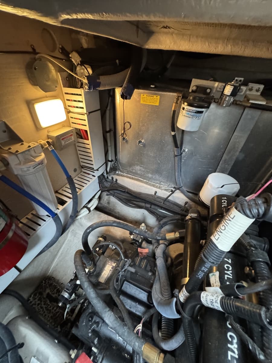 2010 Sea Ray 390 Sundancer - Photo 44