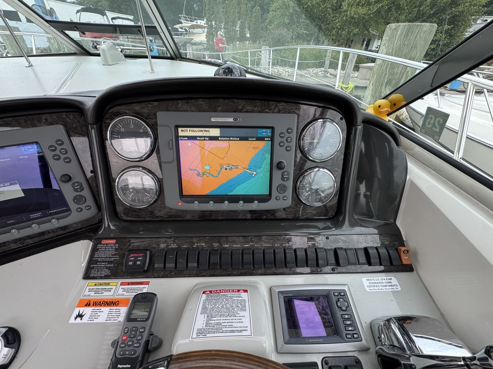 2010 Sea Ray 390 Sundancer - Photo 25