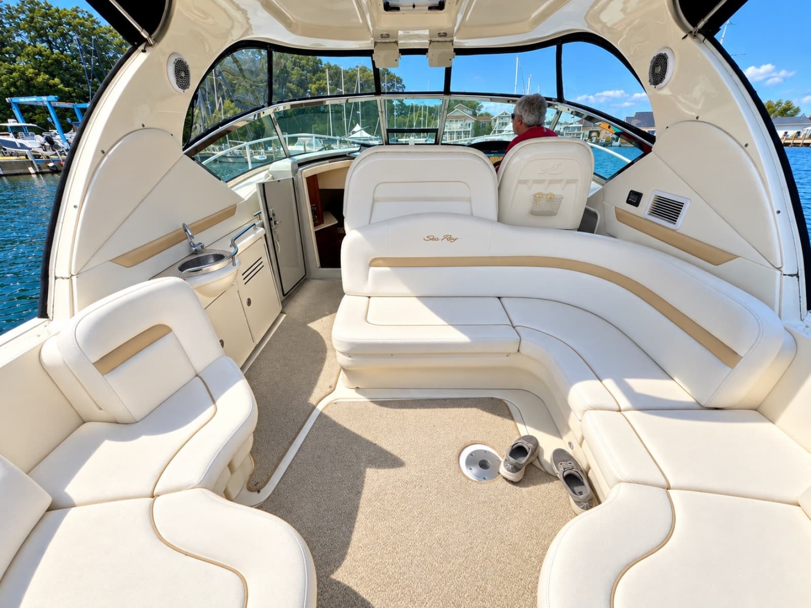 2010 Sea Ray 390 Sundancer - Photo 16