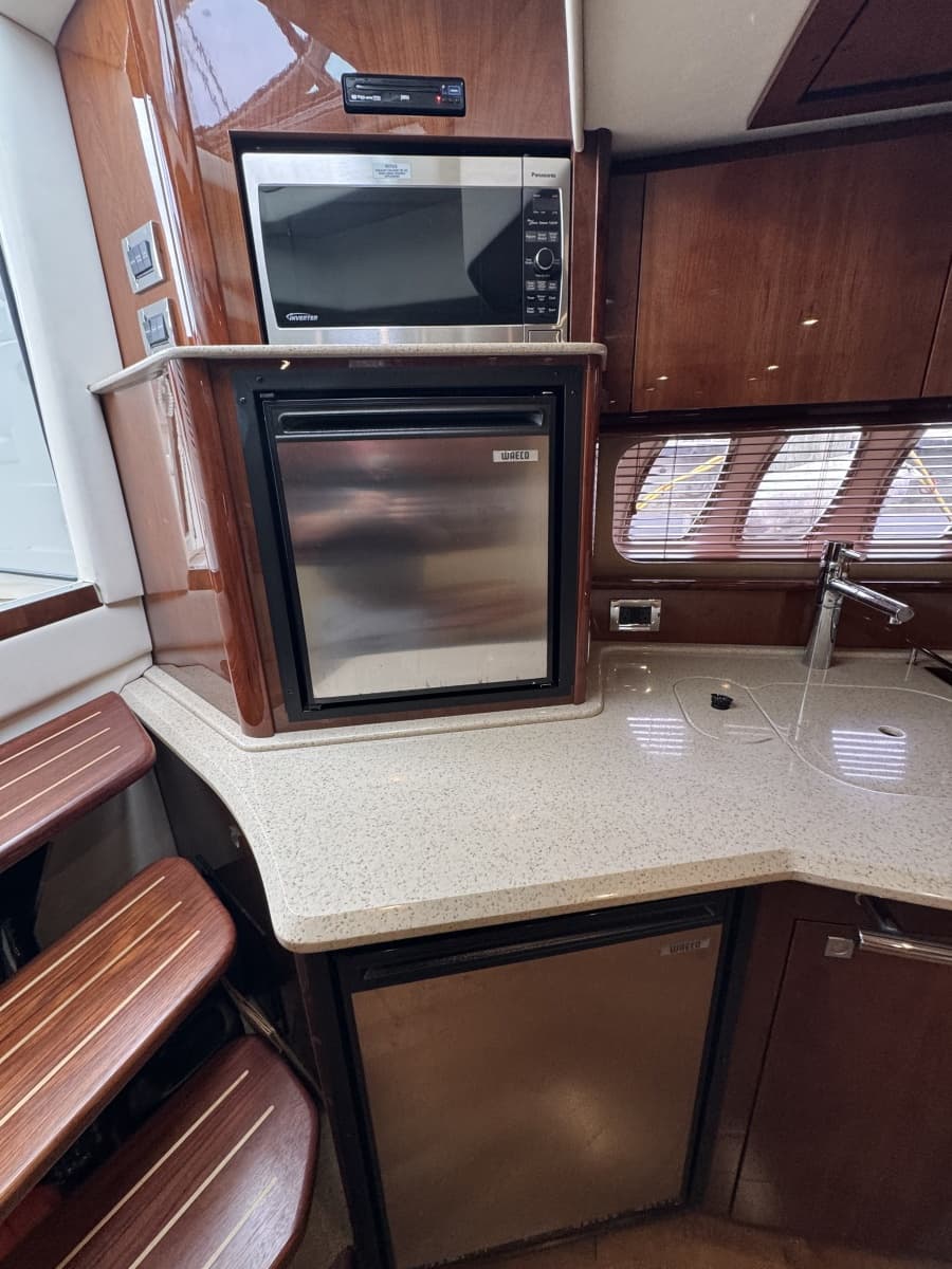 2010 Sea Ray 390 Sundancer - Photo 33