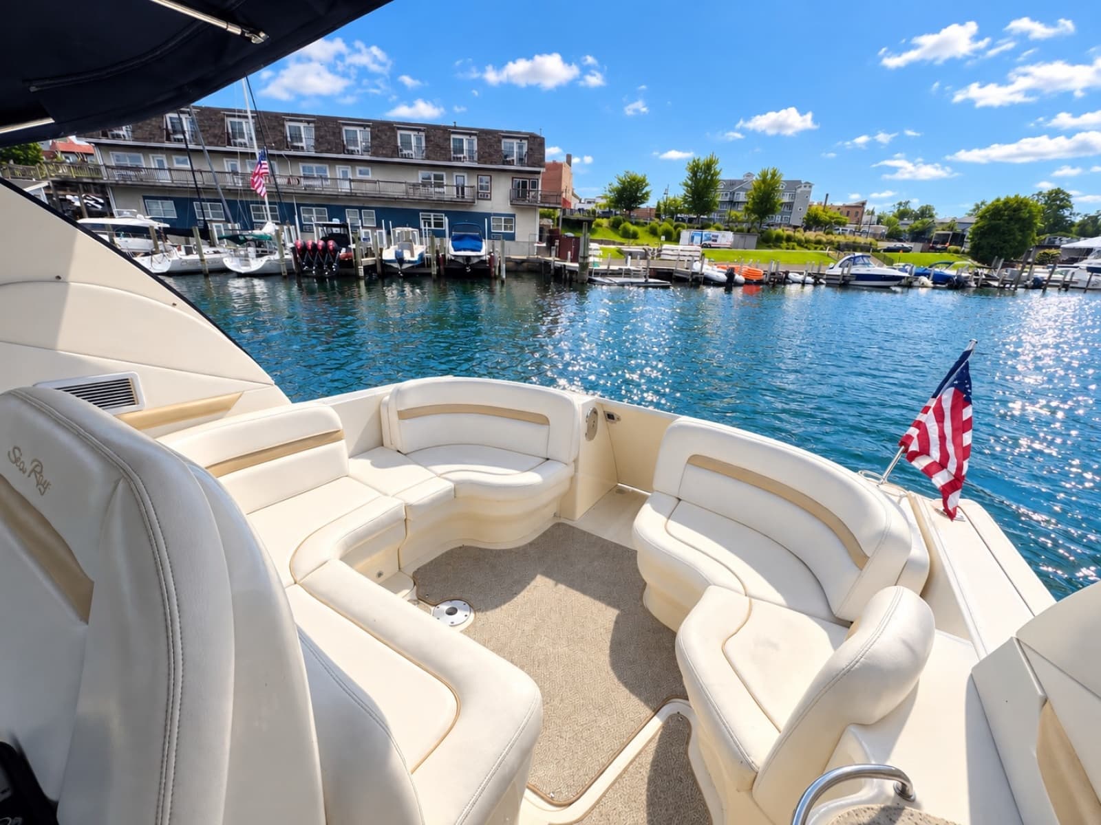 2010 Sea Ray 390 Sundancer - Photo 17