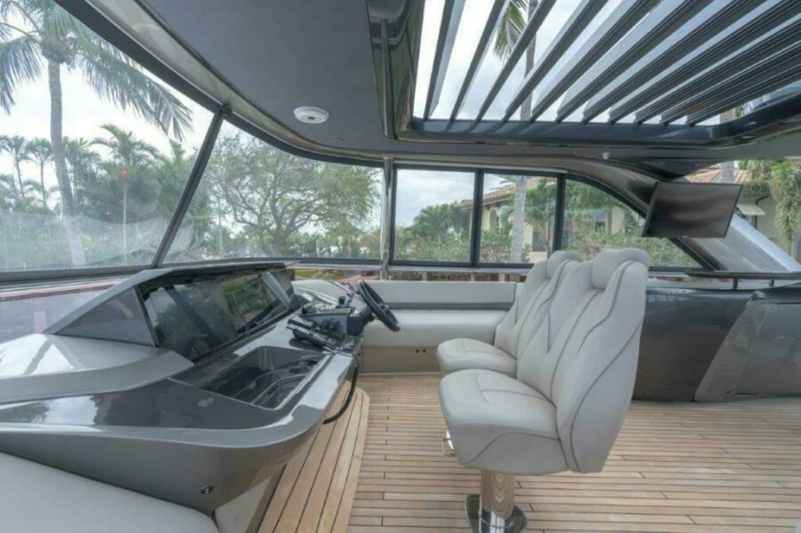 2019 Princess 85 Motor Yacht - Photo 42