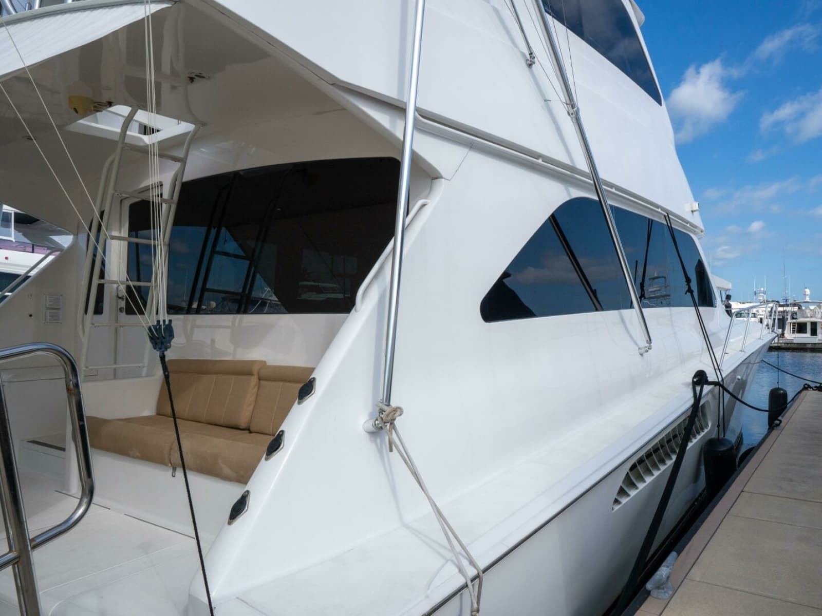 2005 Viking 74 Enclosed Bridge - Photo 5