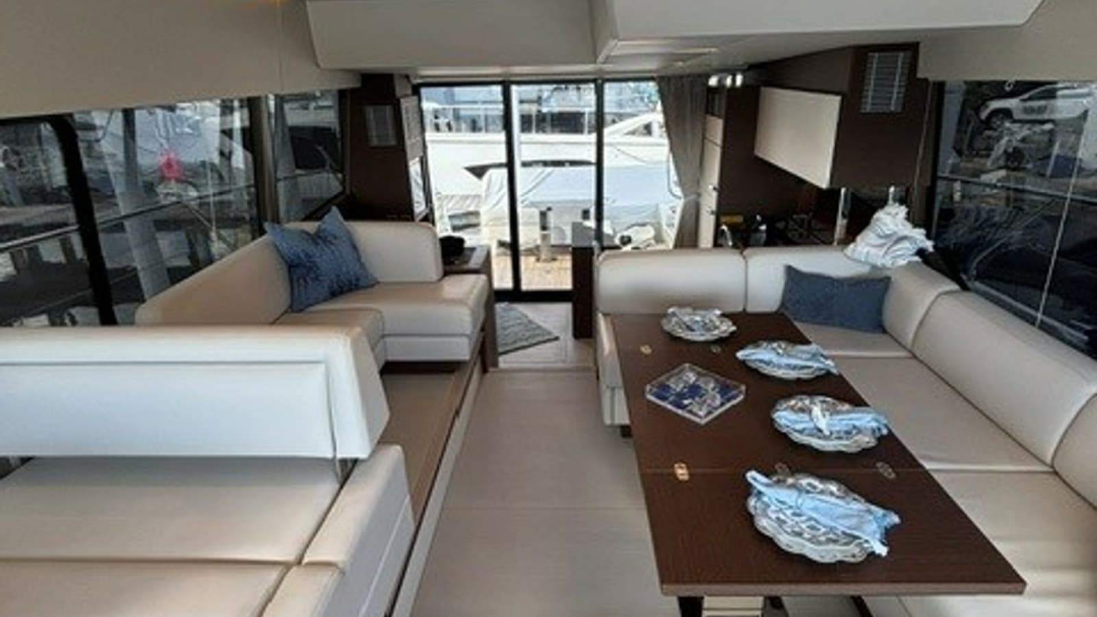 2024 Prestige 520 Flybridge - Photo 3
