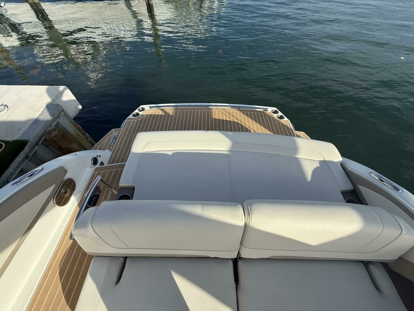 2016 Formula 330 Crossover Bowrider - Photo 21