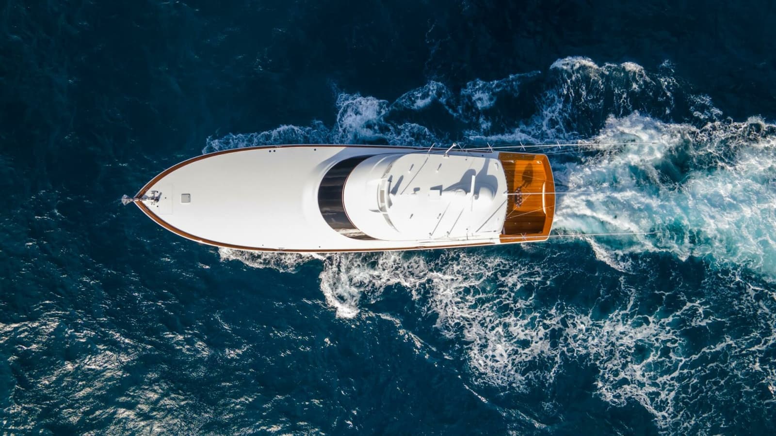 2025 Viking 82 Convertible - Photo 72