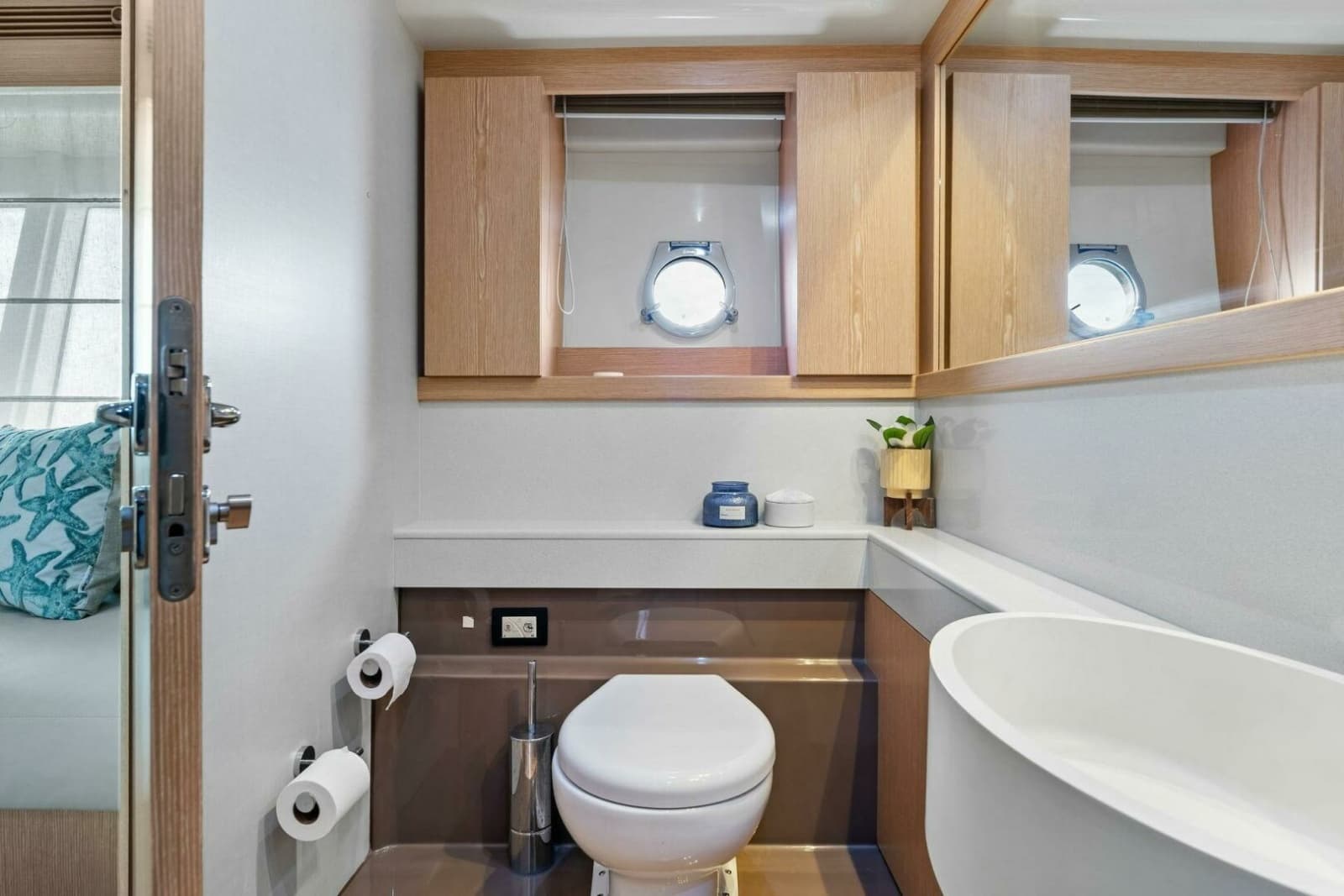 2013 Ferretti Yachts 620 - Photo 26