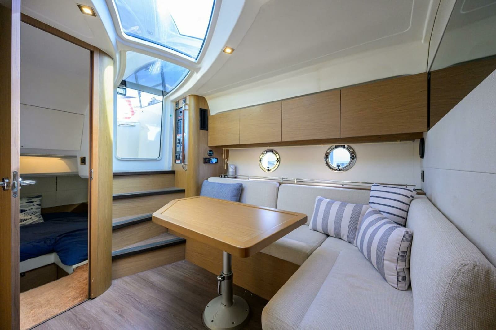 2015 Beneteau 38 GT - Photo 4