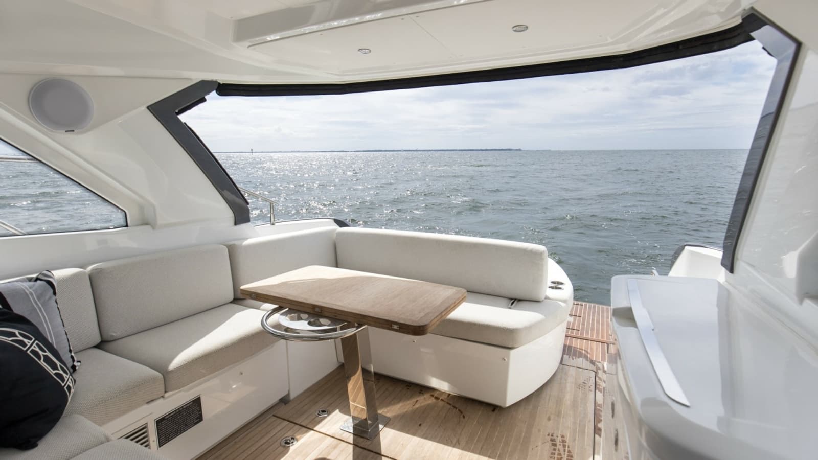 2022 Beneteau 41 Grand Turismo - Photo 4