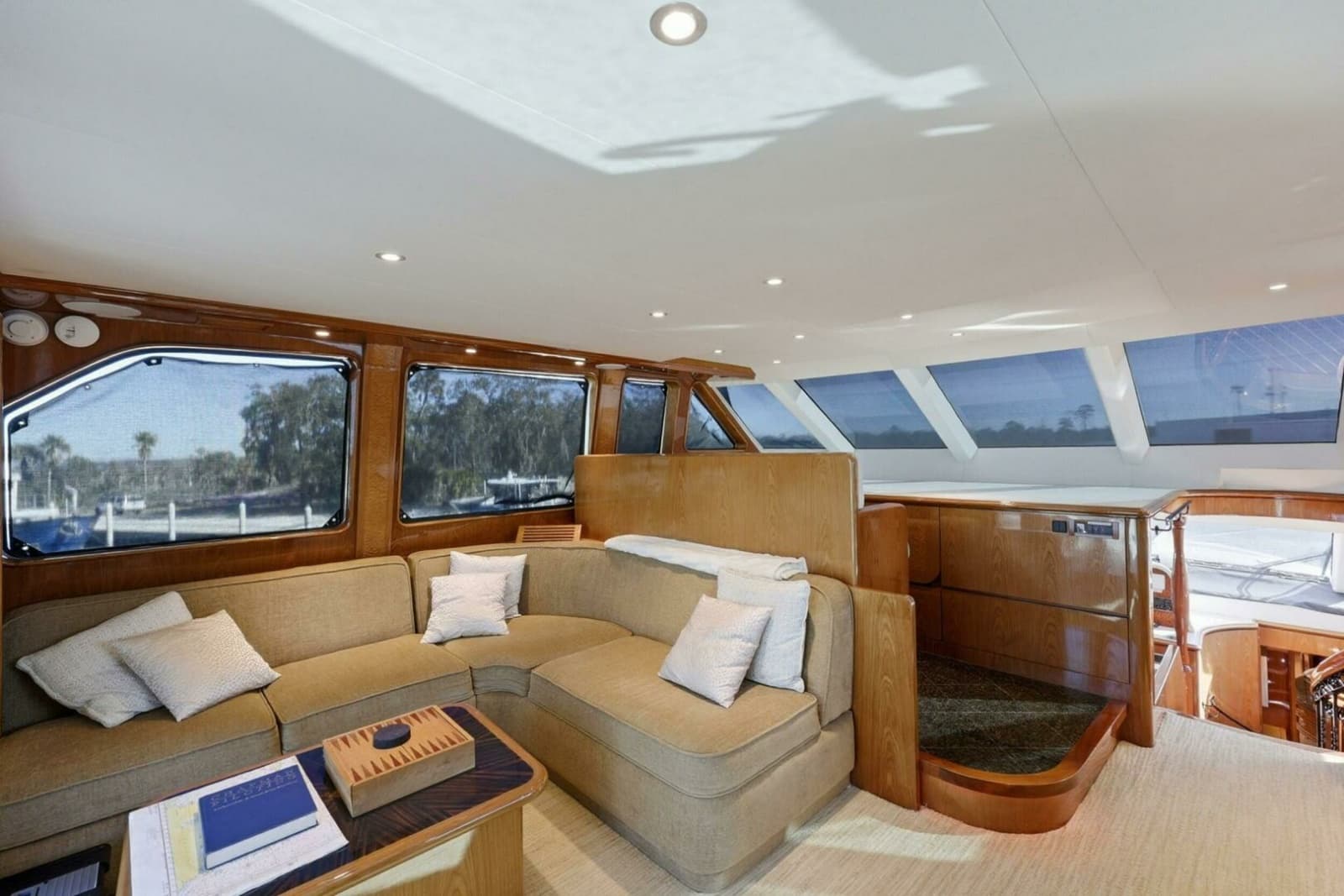 2008 Cheoy Lee 95 Motor Yacht - Photo 31