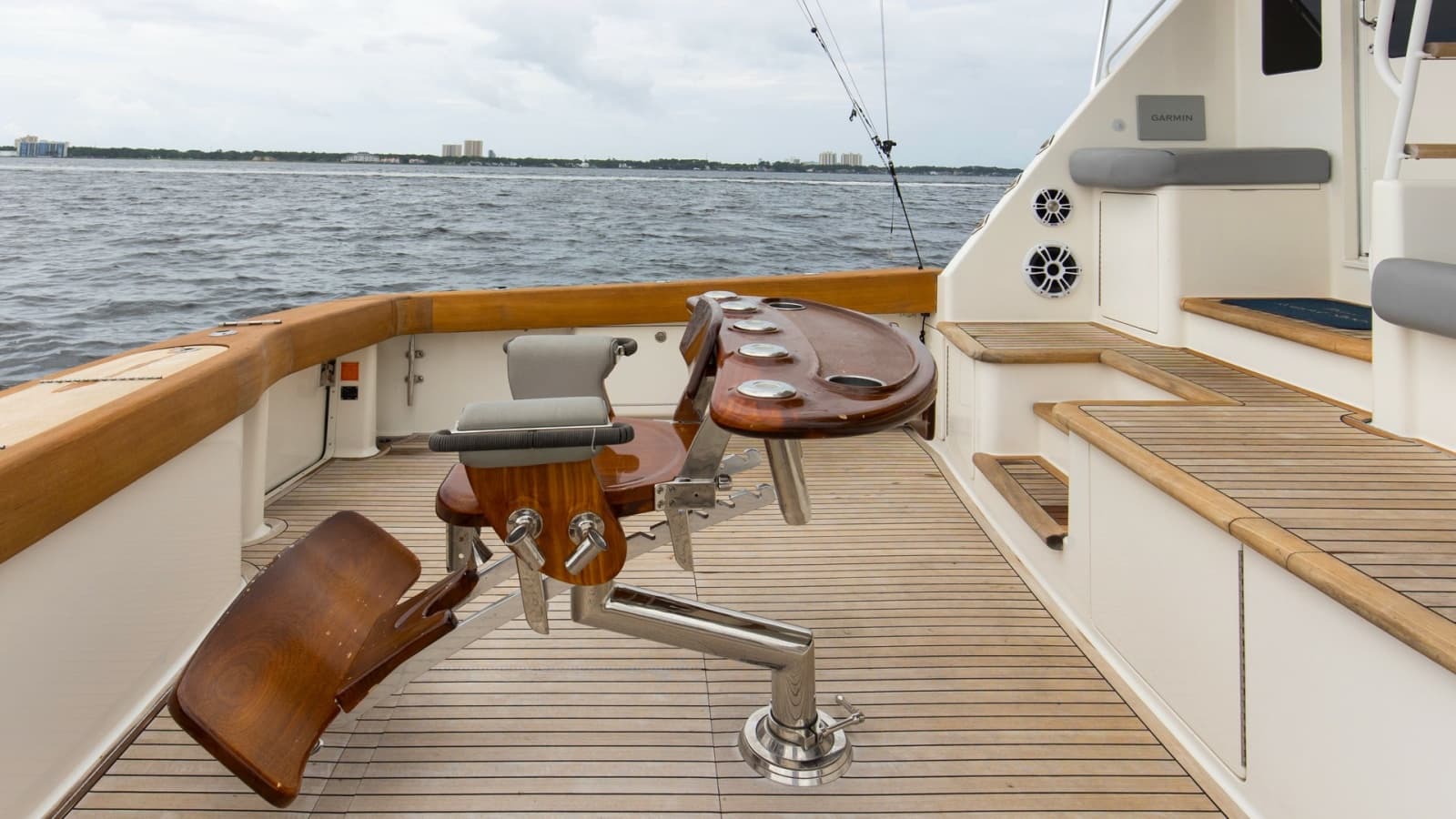 2007 Viking 74 Enclosed Bridge - Photo 45