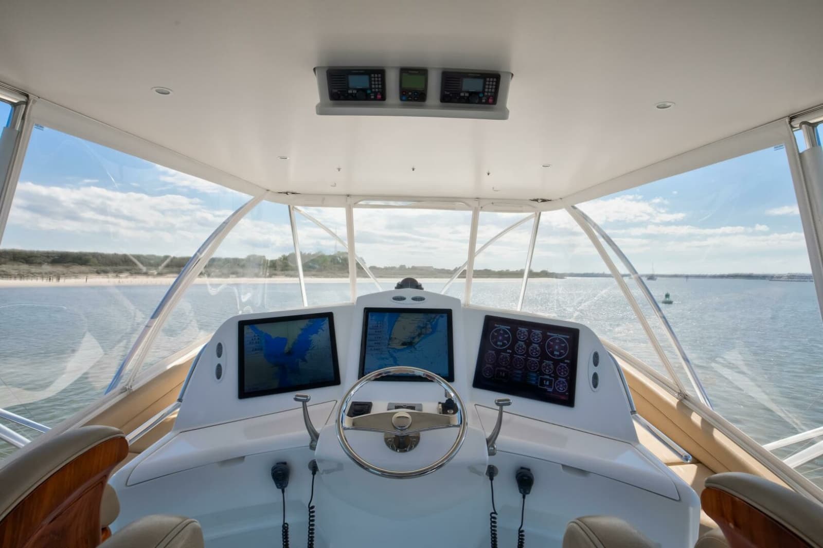 2015 Ocean Yachts 64 Convertible - Photo 25
