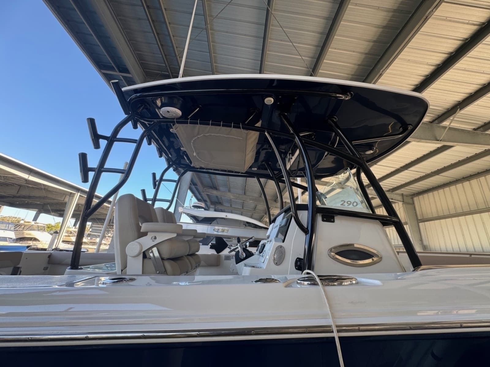 2021 Sailfish 29 Center Console - Photo 6