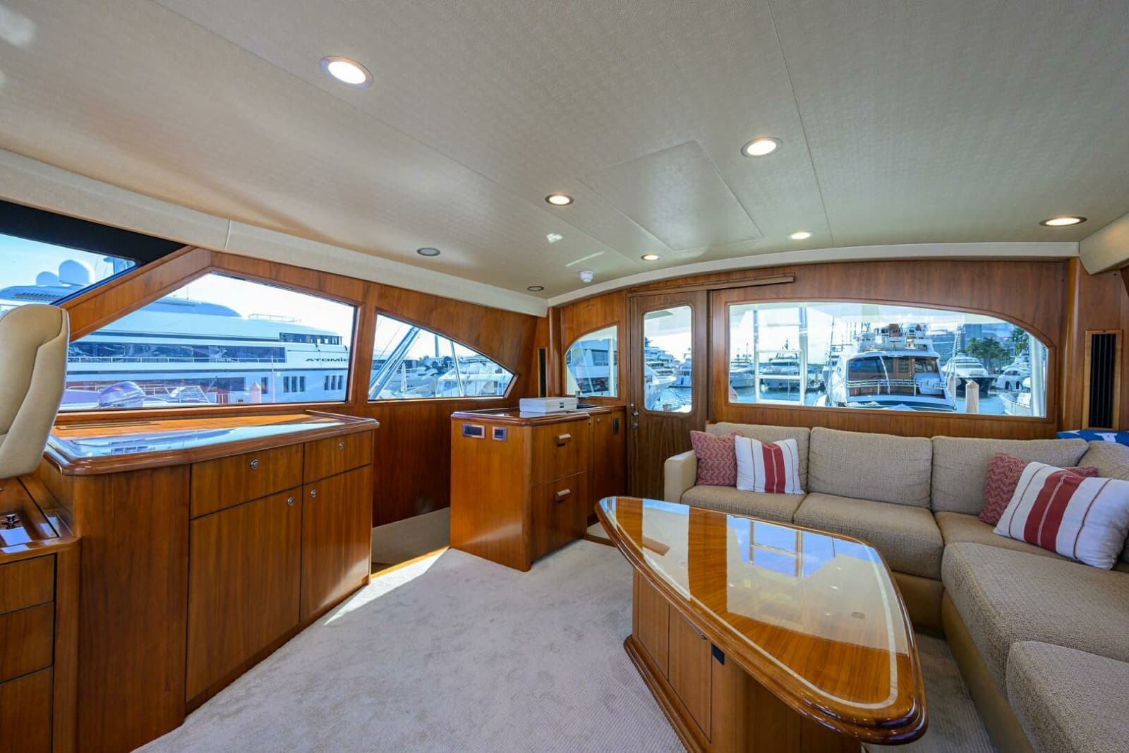 2017 Viking 92 Enclosed Bridge - Photo 15