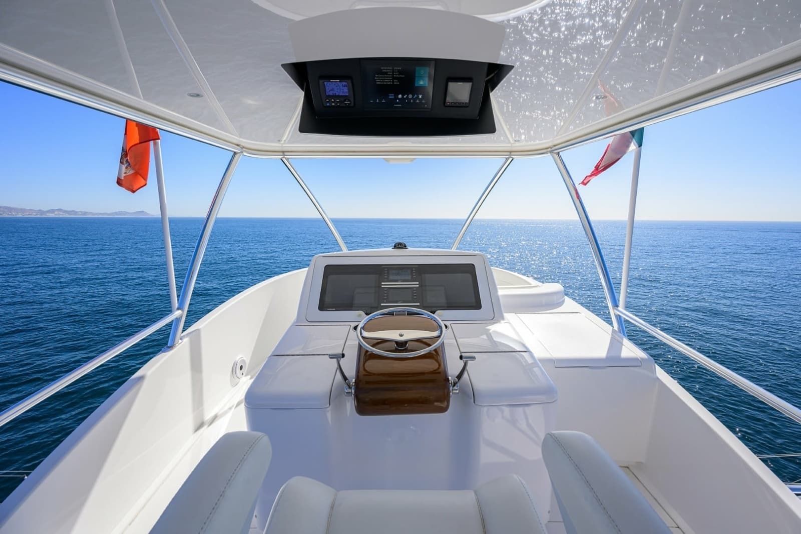 2023 Viking 80 Skybridge - Photo 36