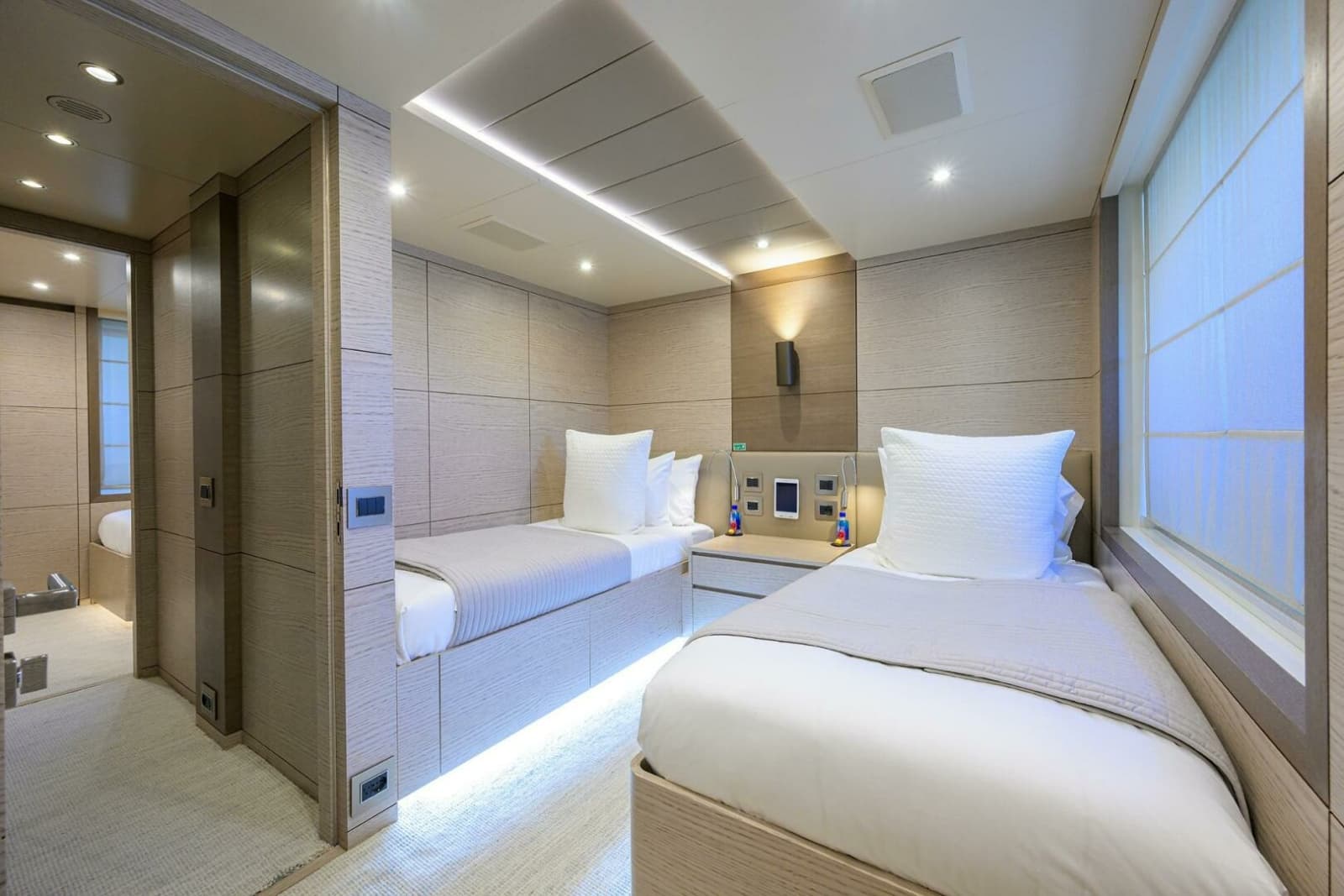 2016 Benetti 132 Classic Supreme - Photo 25