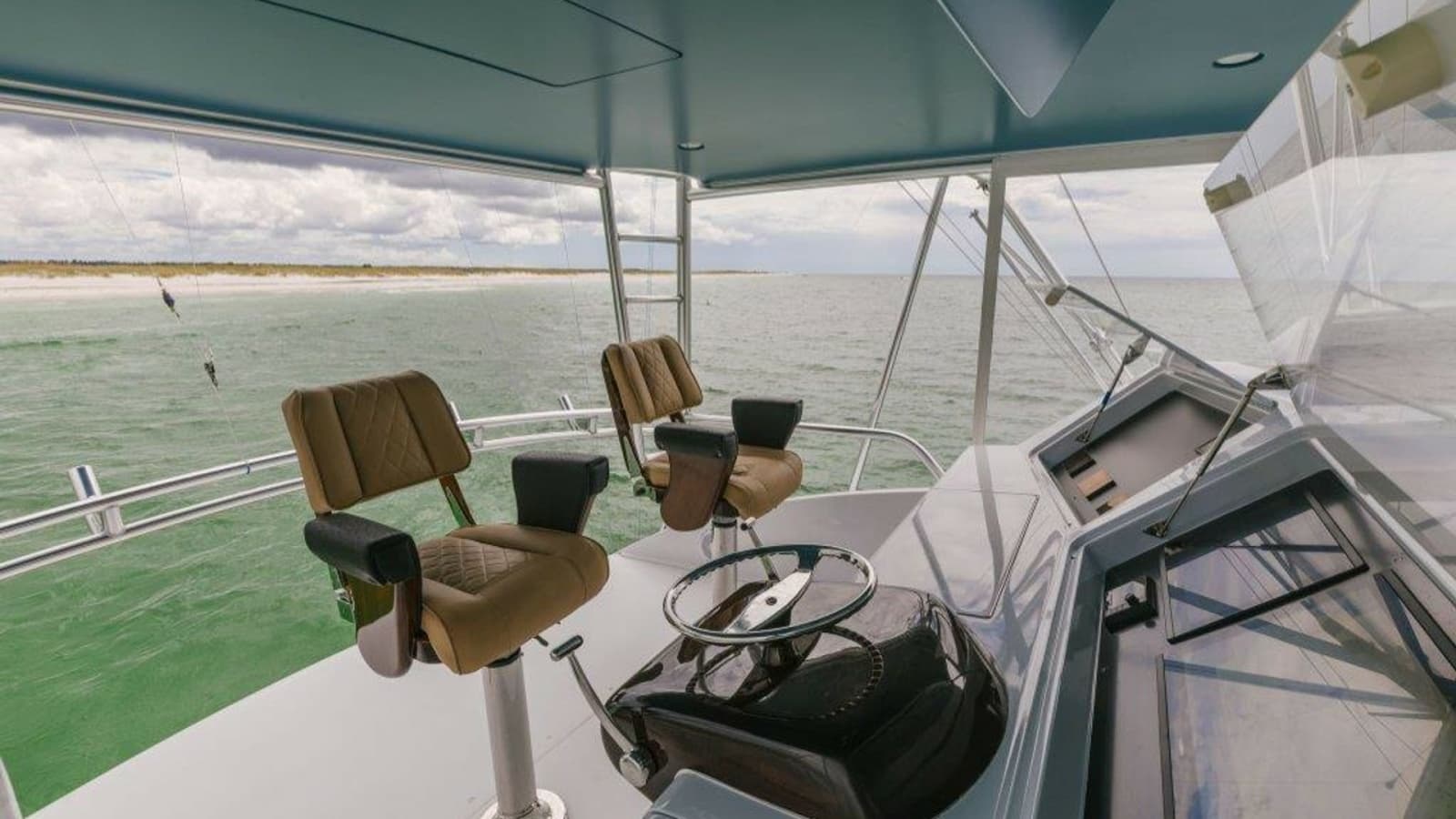 2007 Viking 64 Convertible - Photo 24
