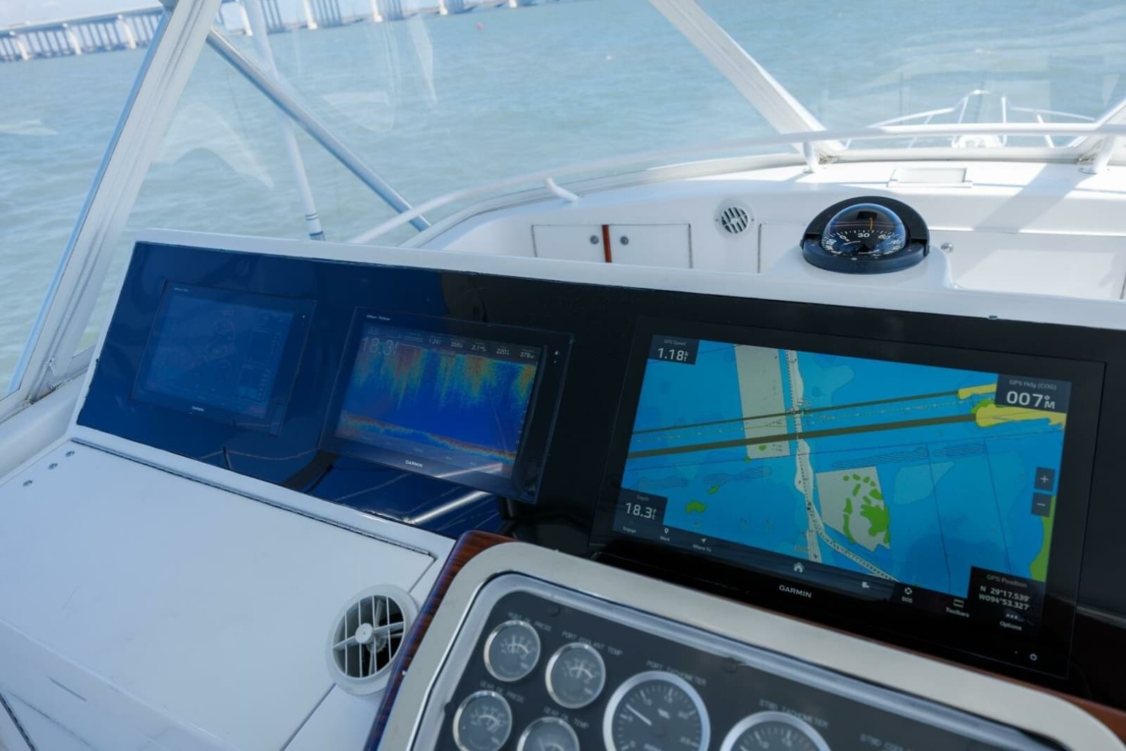 2002 Hatteras 50 Convertible - Photo 14
