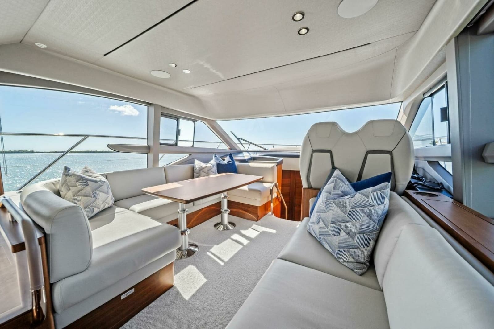 2023 Princess F50 - Photo 19