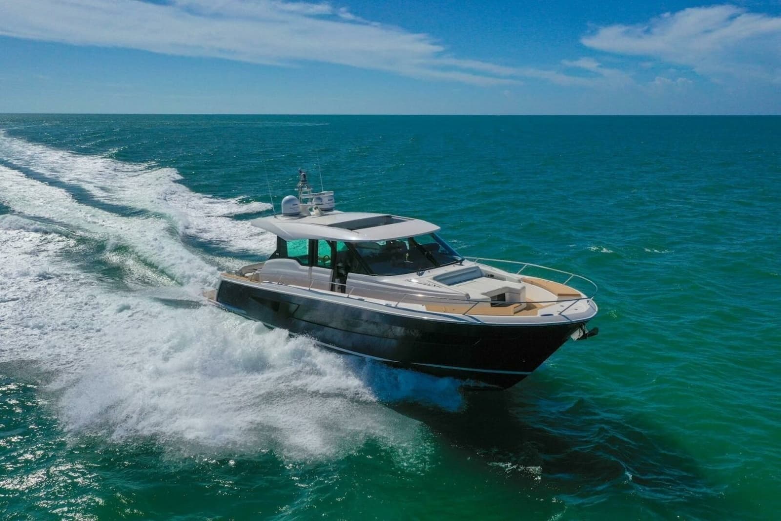 2023 Tiara Yachts EX 60 - Photo 14