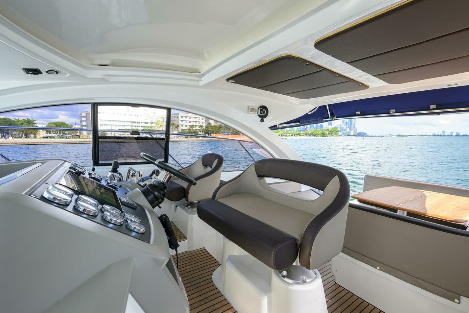 2015 Beneteau 38 GT - Photo 22