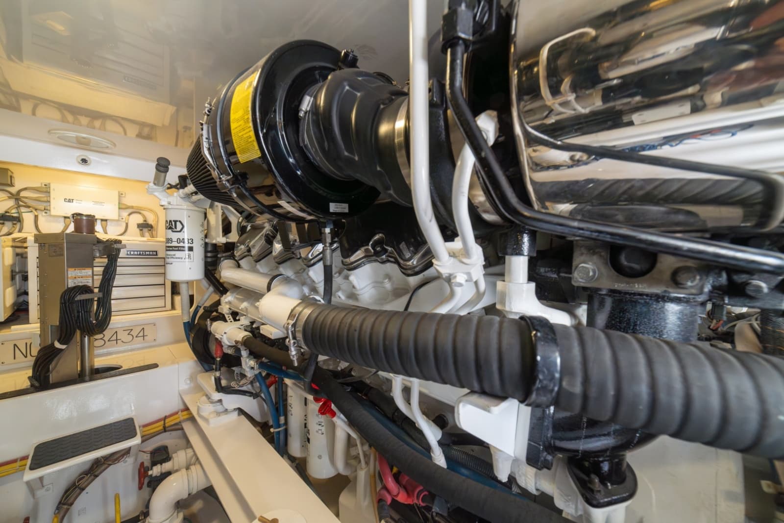 2012 Viking 60 Convertible - Photo 75