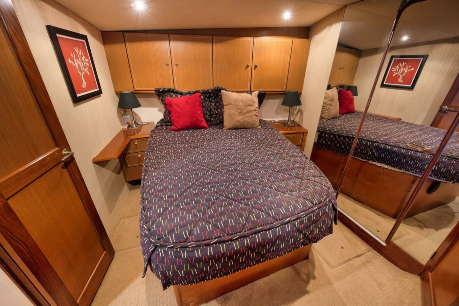 2004 Ocean Yachts 57 Enclosed Bridge Convertible - Photo 13