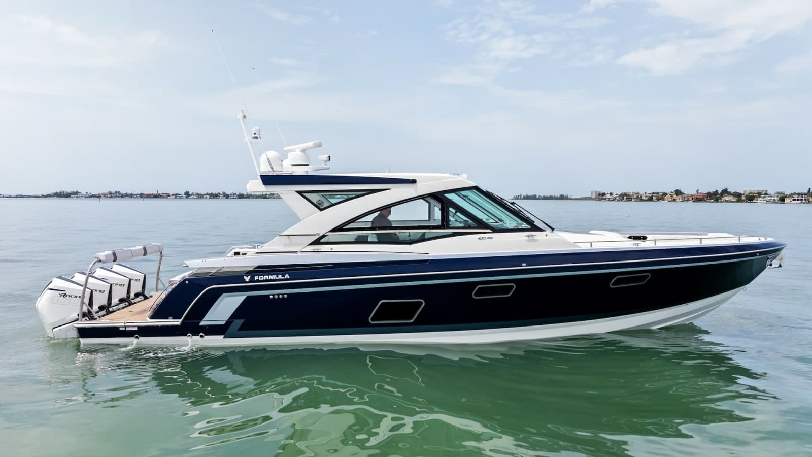 2022 Formula 430 Super Sport Crossover - Photo 1