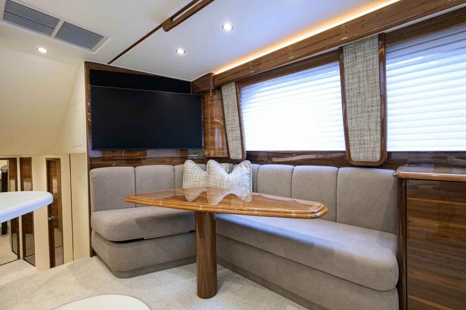 2024 Viking 54 Convertible - Photo 6